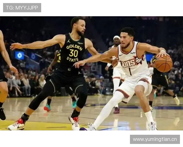 德文·布克单打效率胜库里拉开进攻空间